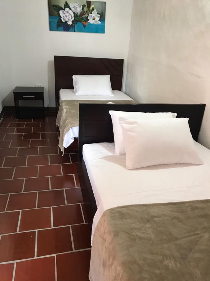 Hostal Rous 圣希尔 外观 照片